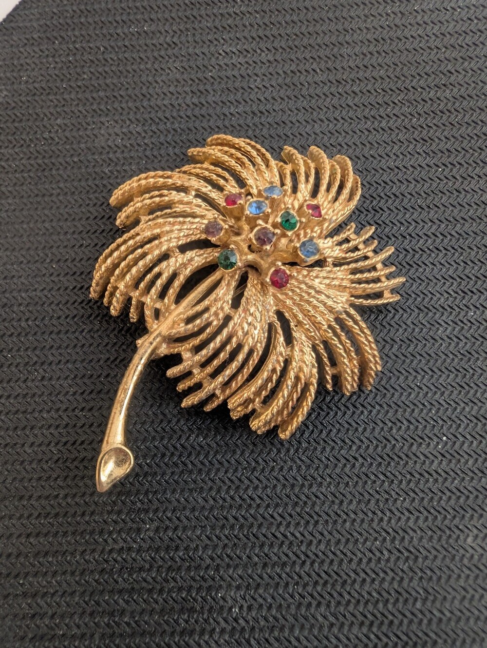 Sarah Coventry Gold Tone Floral Brooch with Multicolored Stones